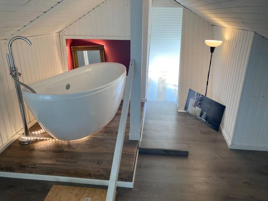Behagliches Nurdachhaus Im Ferienhausgebiet Langelsheim Esterno foto